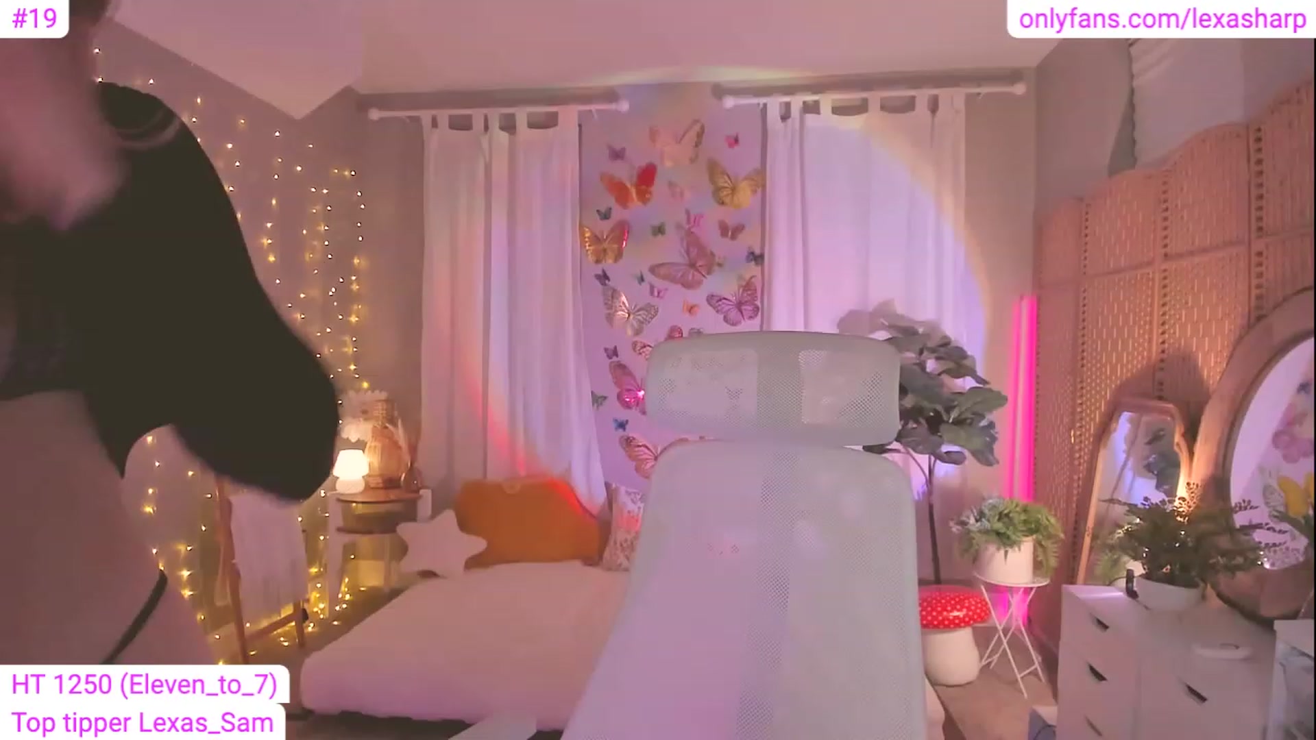 Gallery image thumbnail from alexasharp's myfreecams stream on, 08/18/2023, 04:11 image 12 of 20