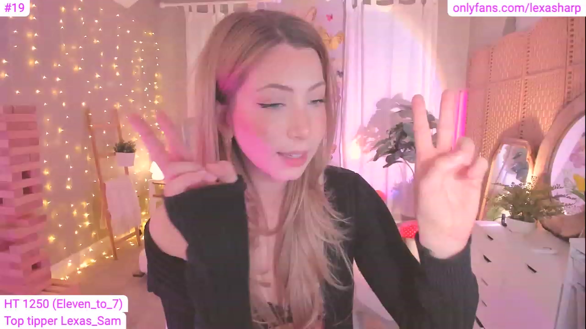 Gallery image thumbnail from alexasharp's myfreecams stream on, 08/18/2023, 04:11 image 10 of 20