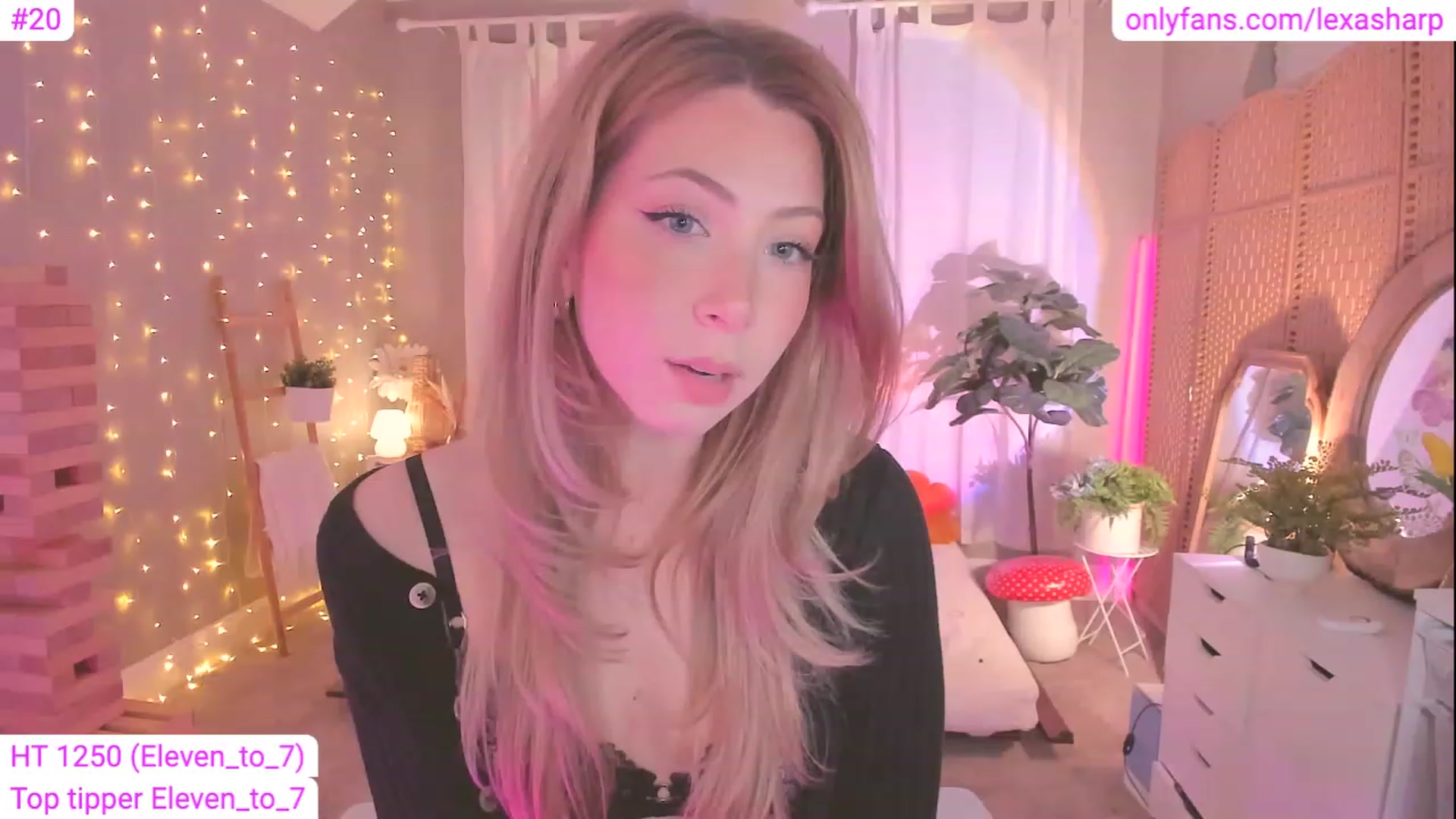Gallery image thumbnail from alexasharp's myfreecams stream on, 08/18/2023, 04:11 image 6 of 20