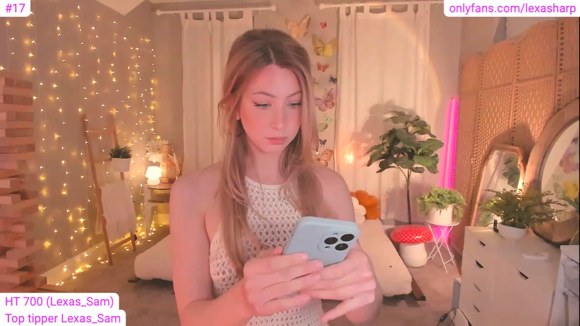 Gallery image thumbnail from alexasharp's myfreecams stream on, 08/20/2023, 03:02 image 6 of 20