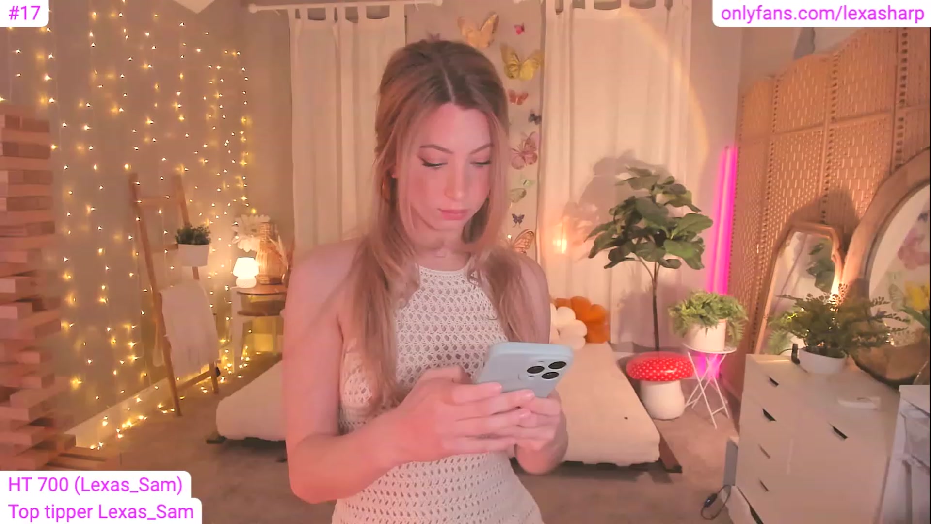 Gallery image thumbnail from alexasharp's myfreecams stream on, 08/20/2023, 03:02 image 4 of 20