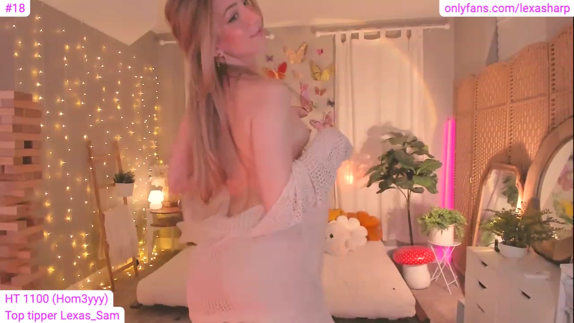 Gallery image thumbnail from alexasharp's myfreecams stream on, 08/20/2023, 06:42 image 9 of 20