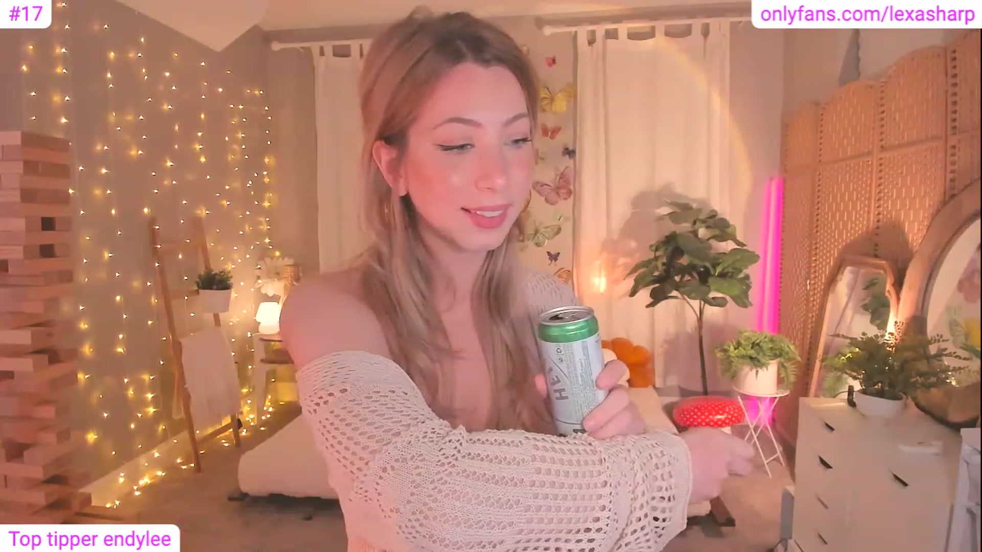 Gallery image thumbnail from alexasharp's myfreecams stream on, 08/20/2023, 06:42 image 14 of 20