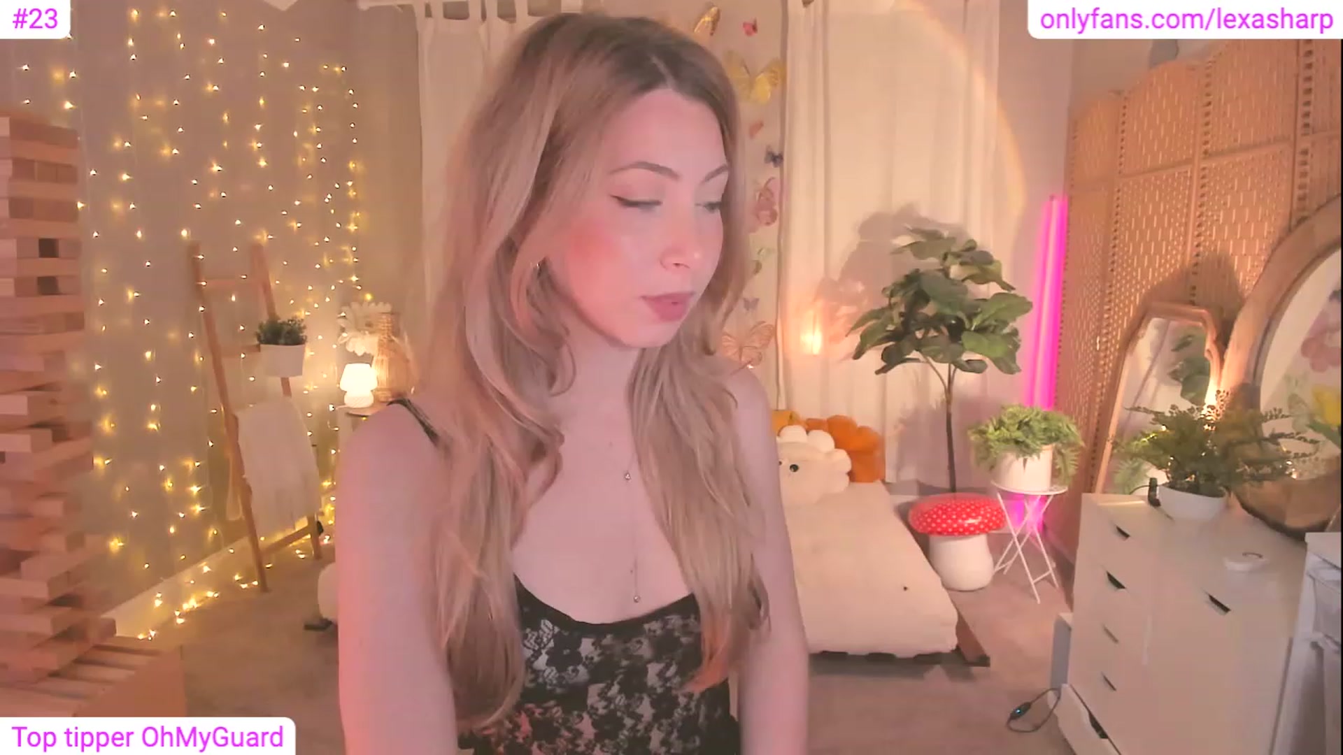 Gallery image thumbnail from alexasharp's myfreecams stream on, 08/23/2023, 02:39 image 9 of 20