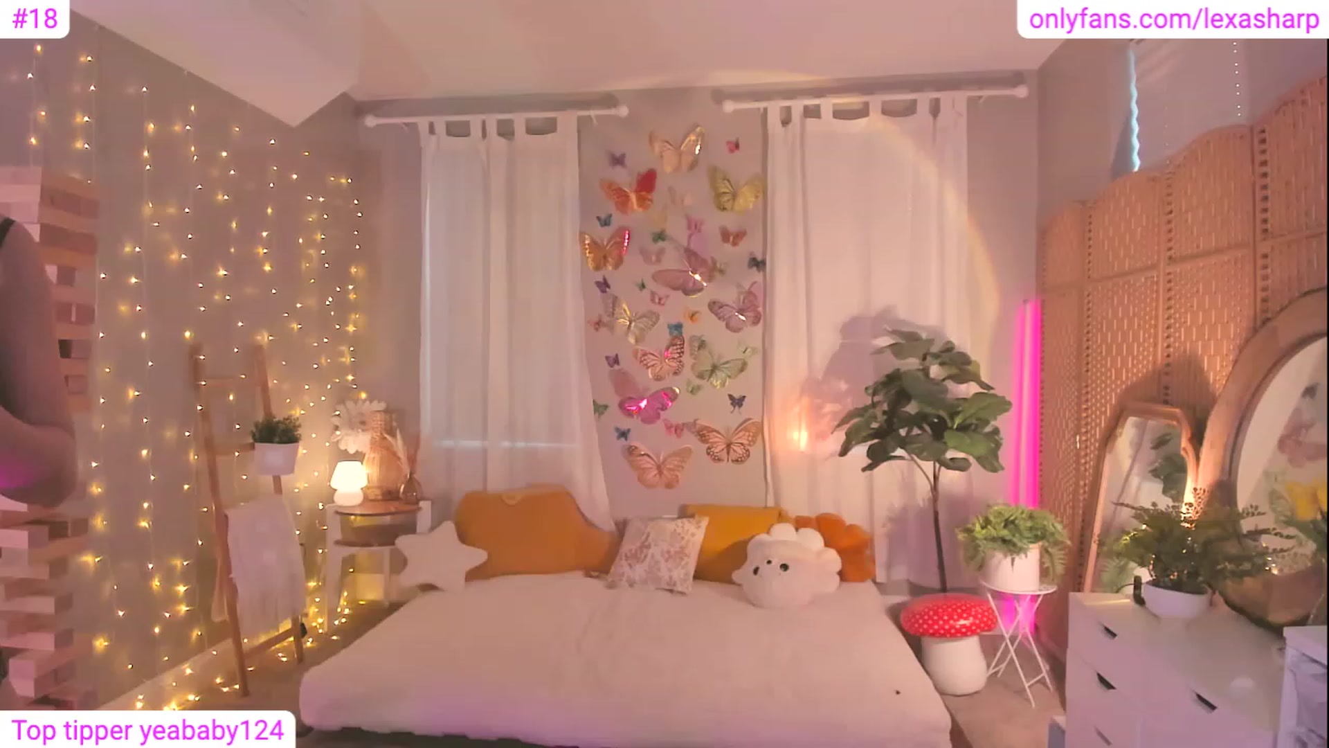 Gallery image thumbnail from alexasharp's myfreecams stream on, 08/24/2023, 24:03 image 4 of 20