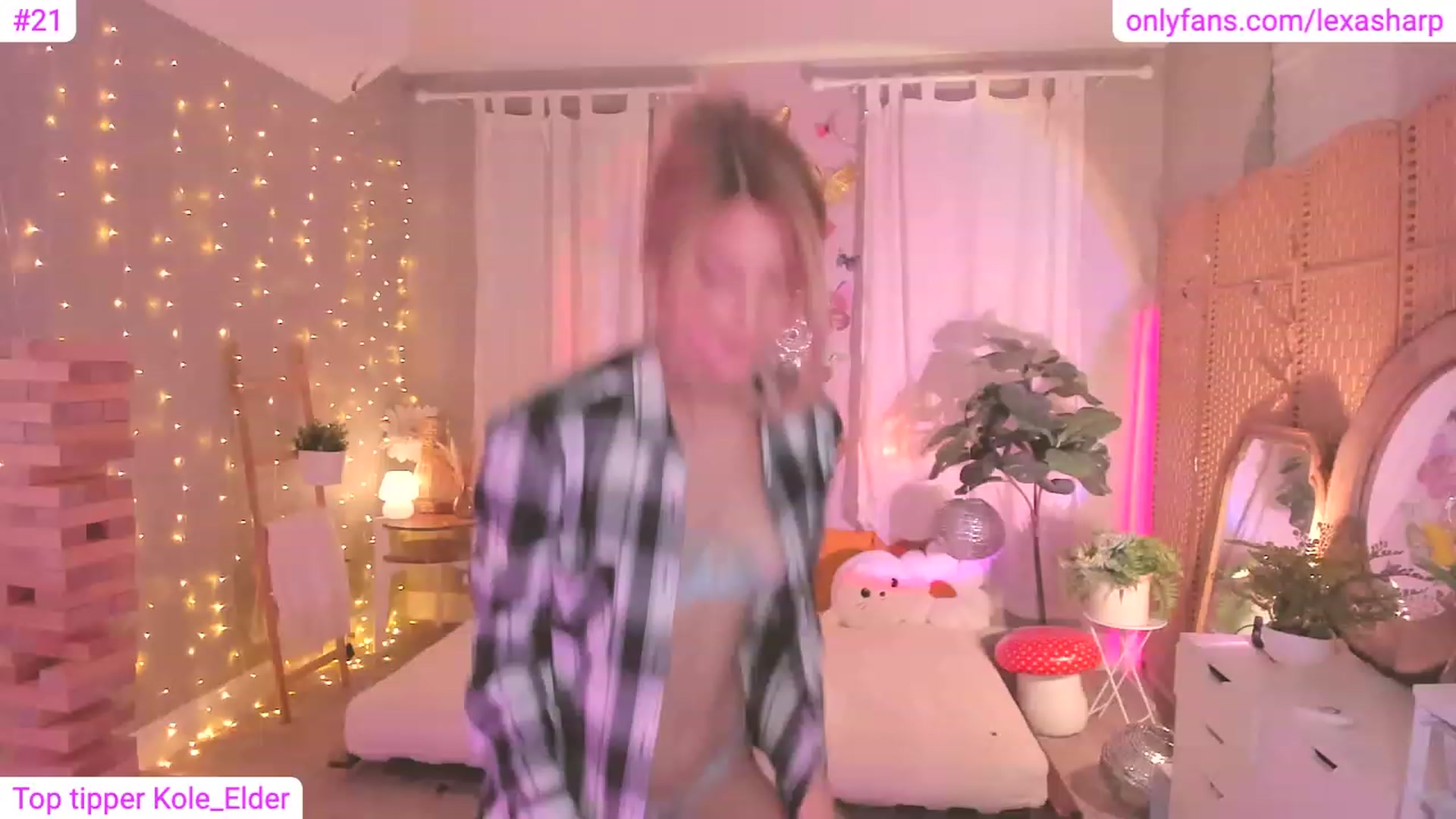 Gallery image thumbnail from alexasharp's myfreecams stream on, 08/30/2023, 02:11 image 17 of 20