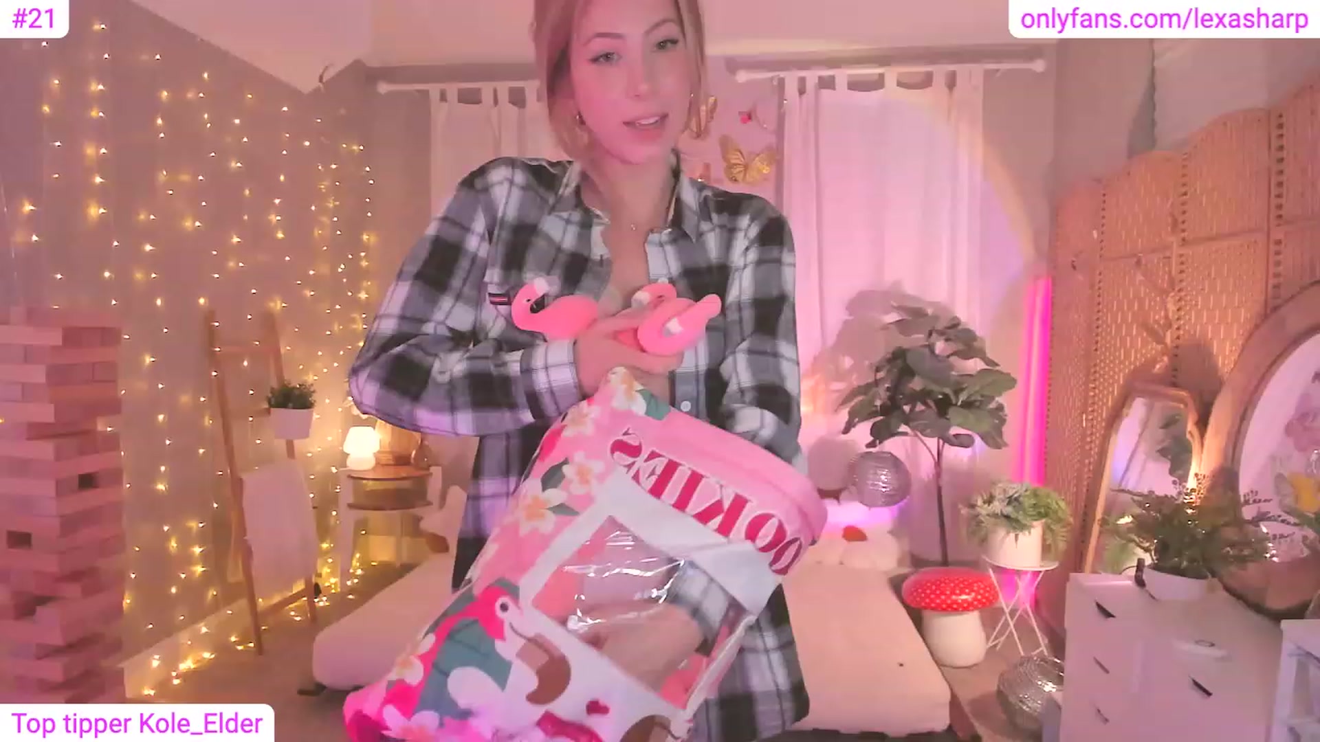 Gallery image thumbnail from alexasharp's myfreecams stream on, 08/30/2023, 02:11 image 19 of 20
