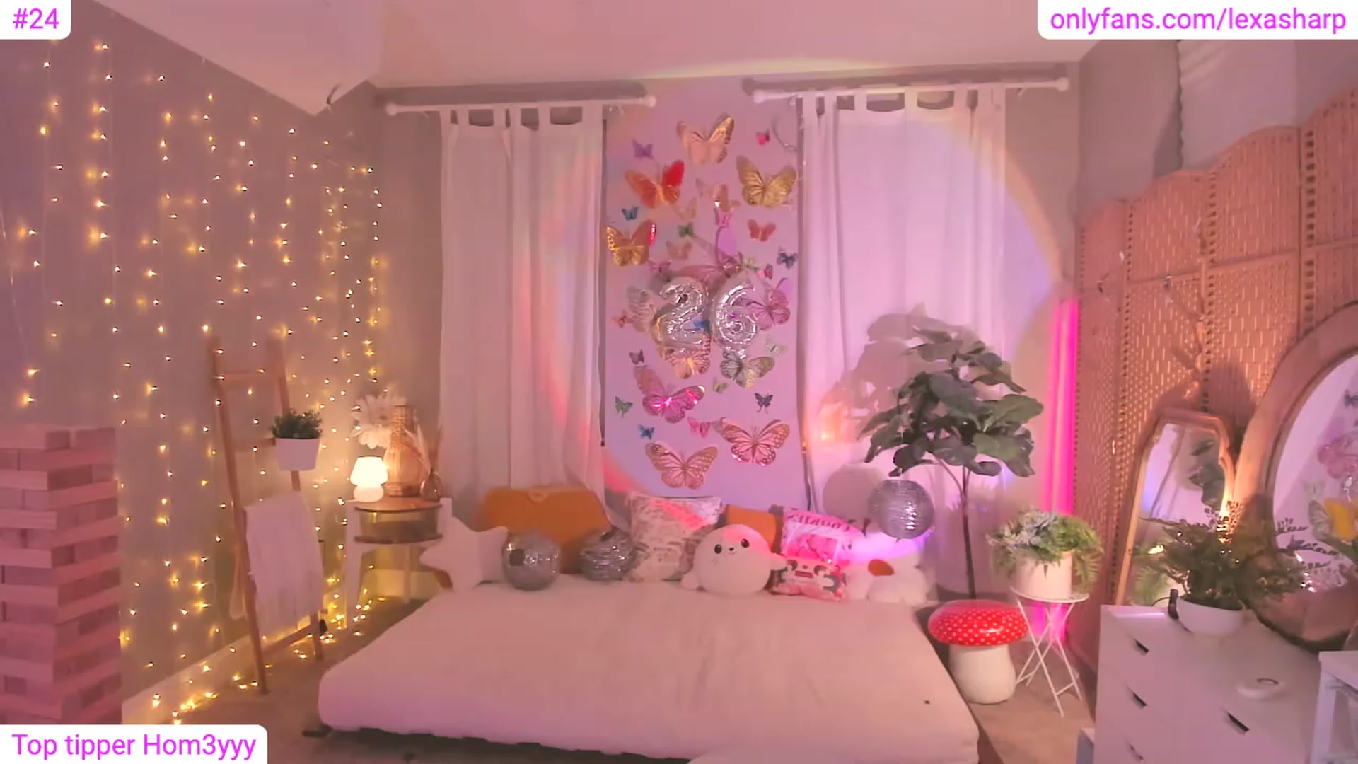 Gallery image thumbnail from alexasharp's myfreecams stream on, 09/01/2023, 01:30 image 19 of 20