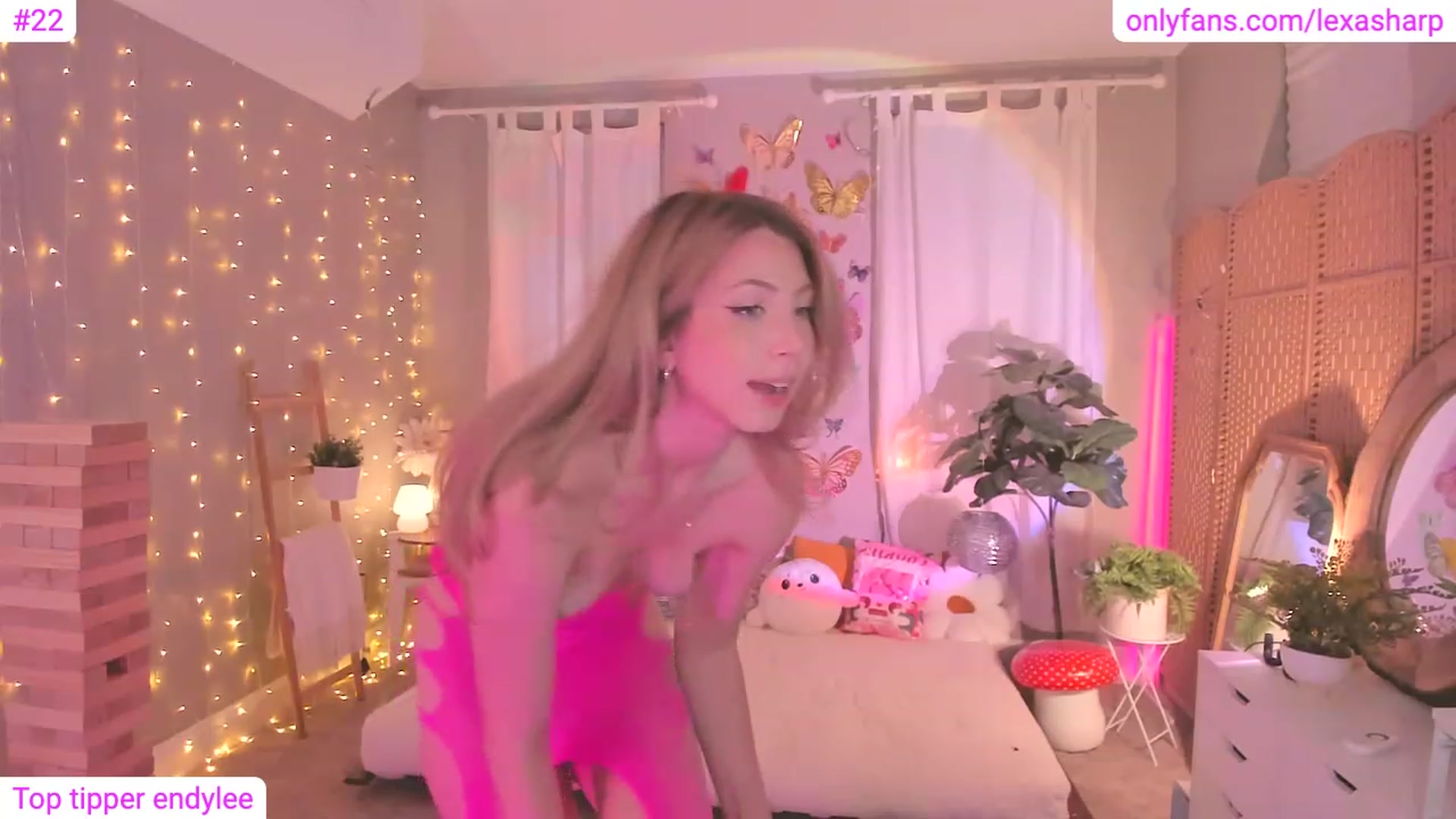 Gallery image thumbnail from alexasharp's myfreecams stream on, 09/01/2023, 06:48 image 8 of 20
