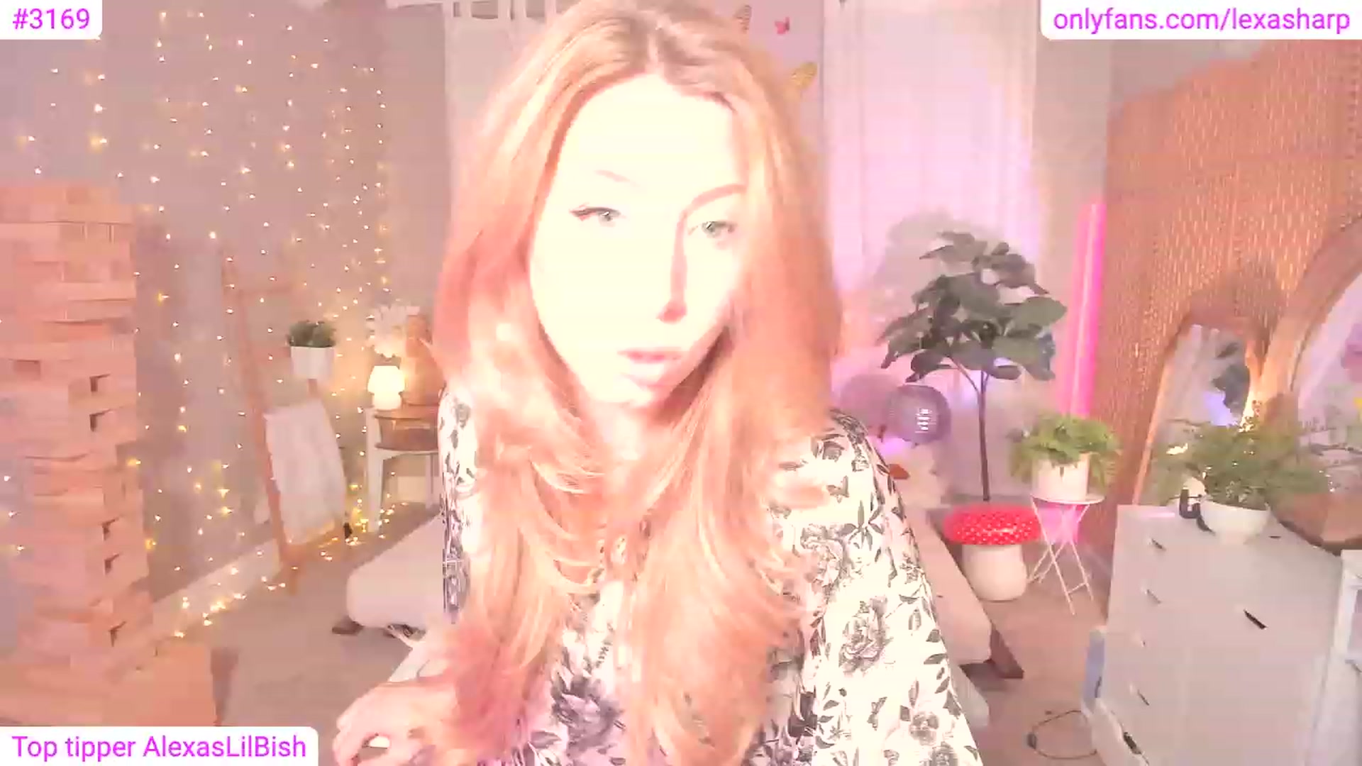 Gallery image thumbnail from alexasharp's myfreecams stream on, 09/20/2023, 02:46 image 9 of 20