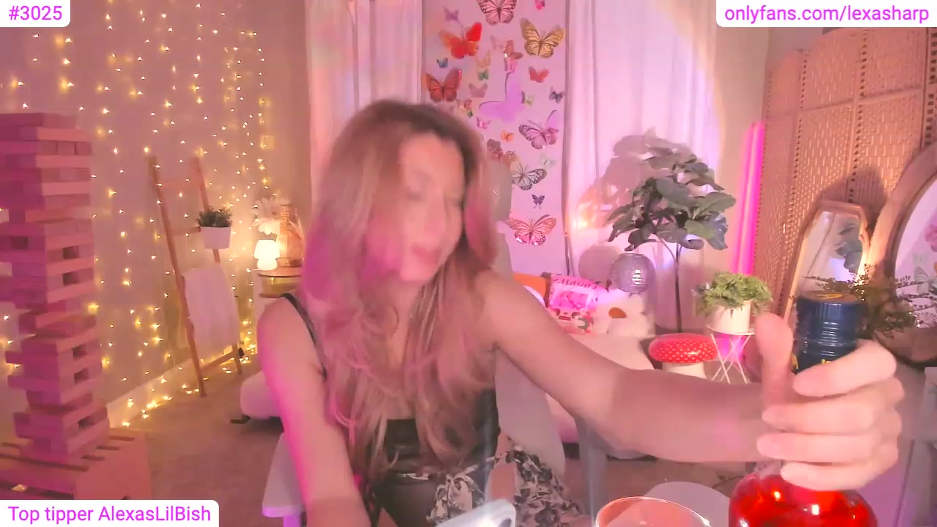 Gallery image thumbnail from alexasharp's myfreecams stream on, 09/20/2023, 02:46 image 12 of 20