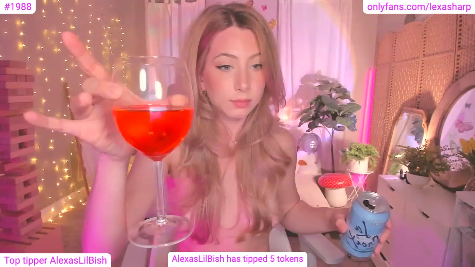 Gallery image thumbnail from alexasharp's myfreecams stream on, 09/20/2023, 03:41 image 12 of 20