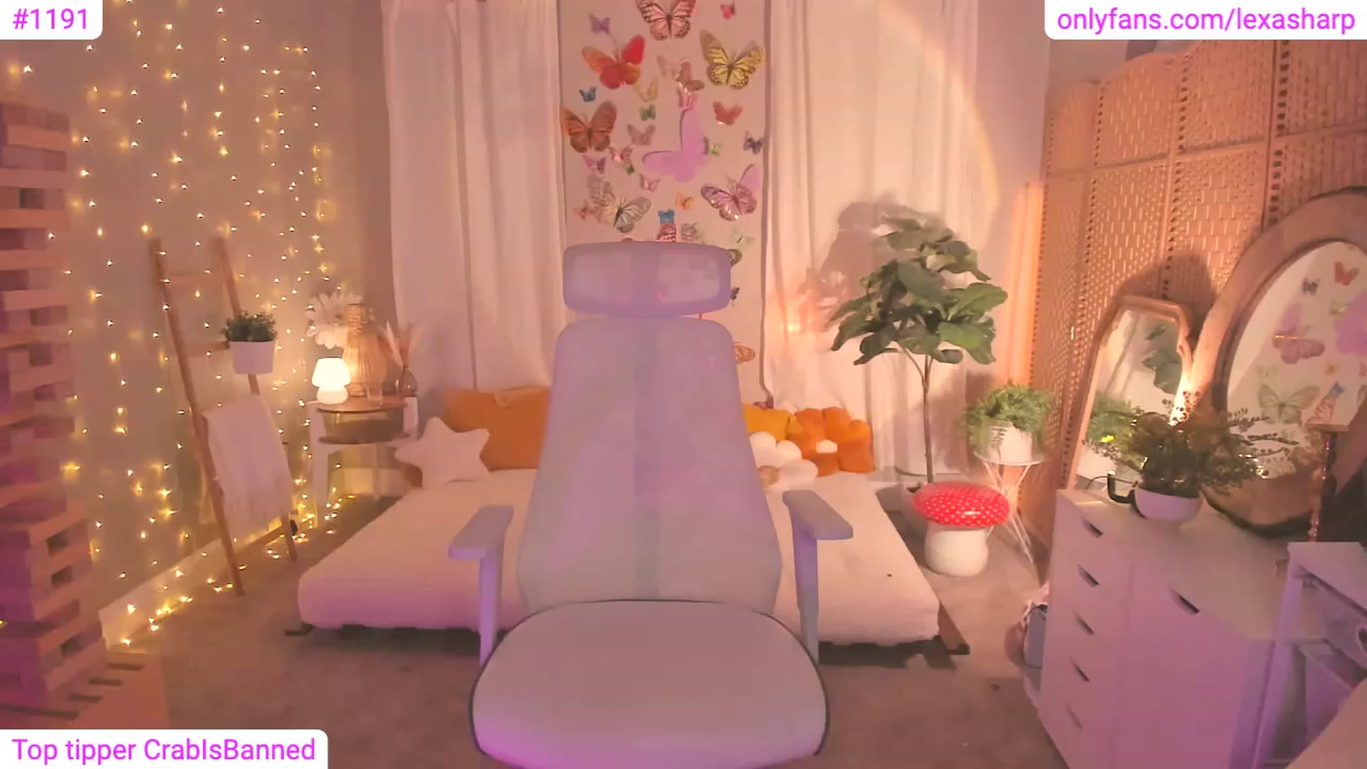 Gallery image thumbnail from alexasharp's myfreecams stream on, 09/26/2023, 24:52 image 2 of 20