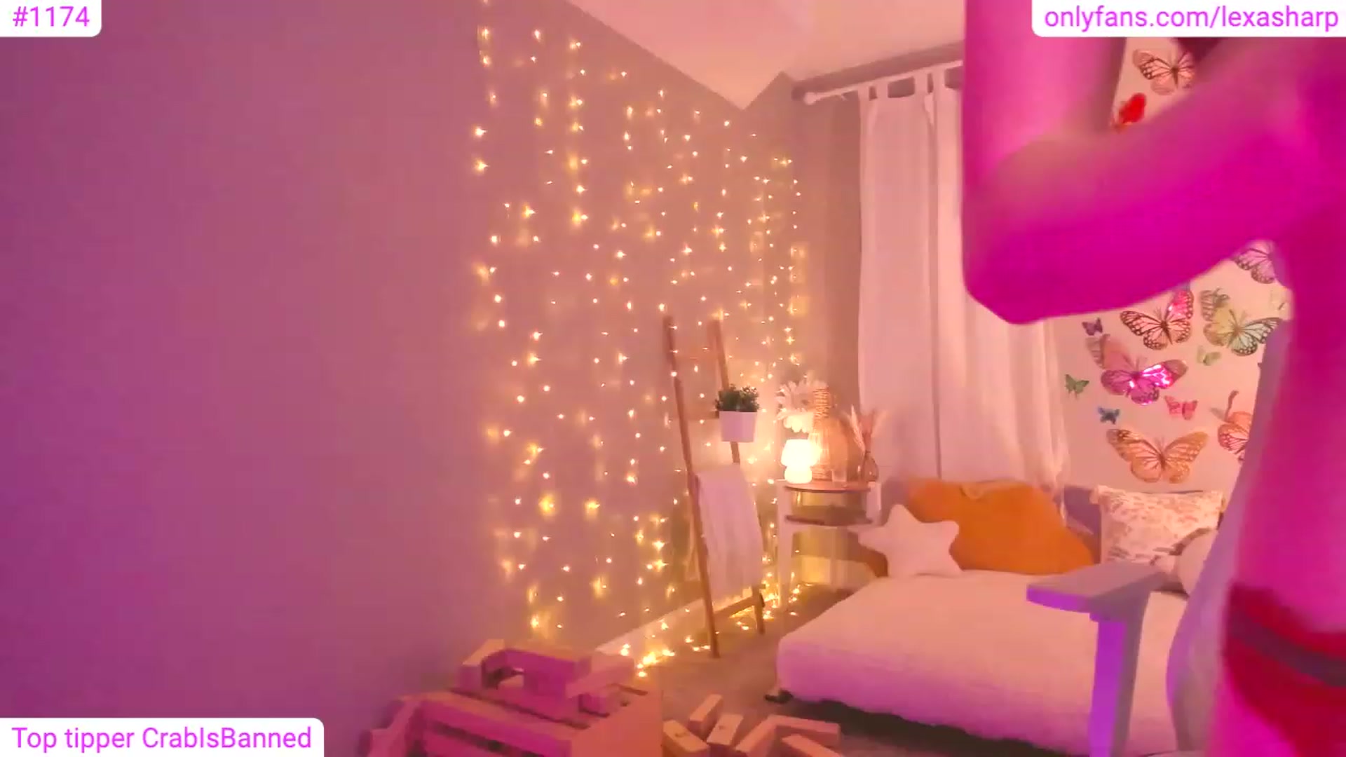 Gallery image thumbnail from alexasharp's myfreecams stream on, 09/26/2023, 24:52 image 13 of 20