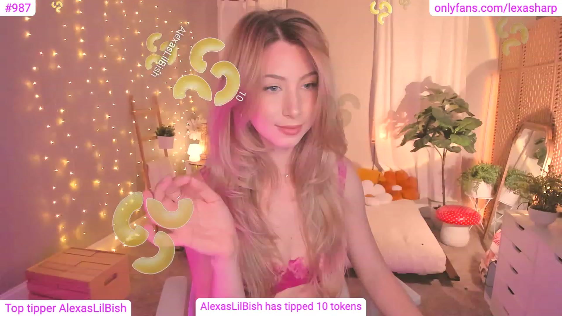 Gallery image thumbnail from alexasharp's myfreecams stream on, 09/27/2023, 01:28 image 11 of 20