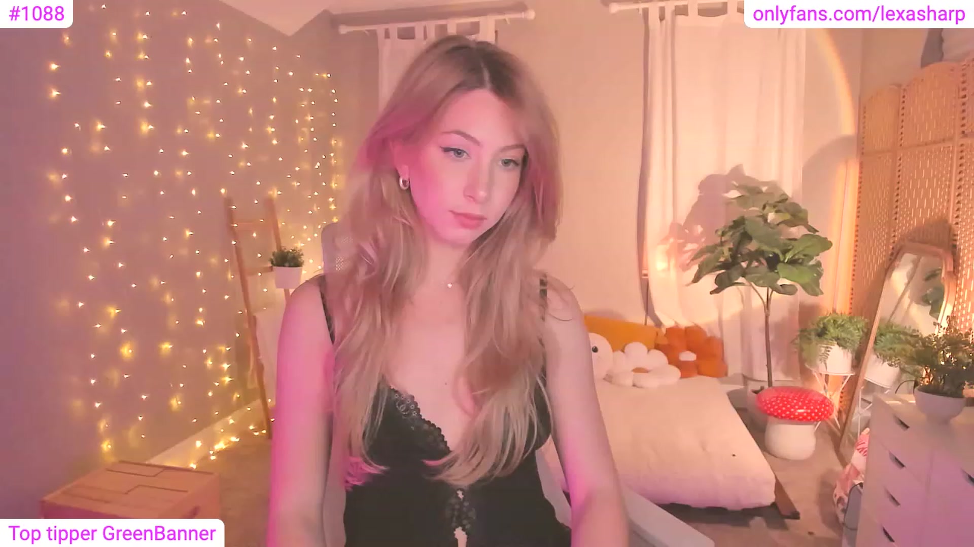 Gallery image thumbnail from alexasharp's myfreecams stream on, 09/27/2023, 01:28 image 2 of 20
