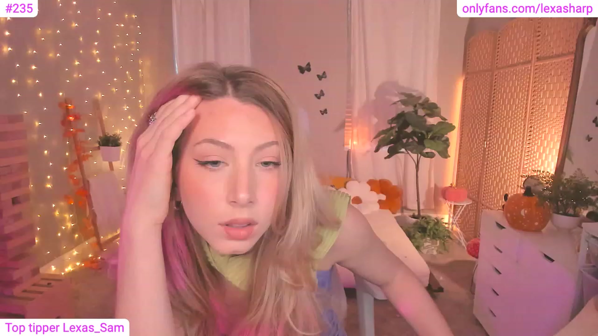 Gallery image thumbnail from alexasharp's myfreecams stream on, 10/05/2023, 23:25 image 6 of 20
