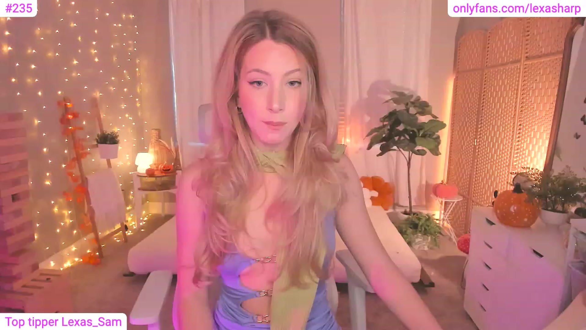Gallery image thumbnail from alexasharp's myfreecams stream on, 10/05/2023, 23:25 image 5 of 20