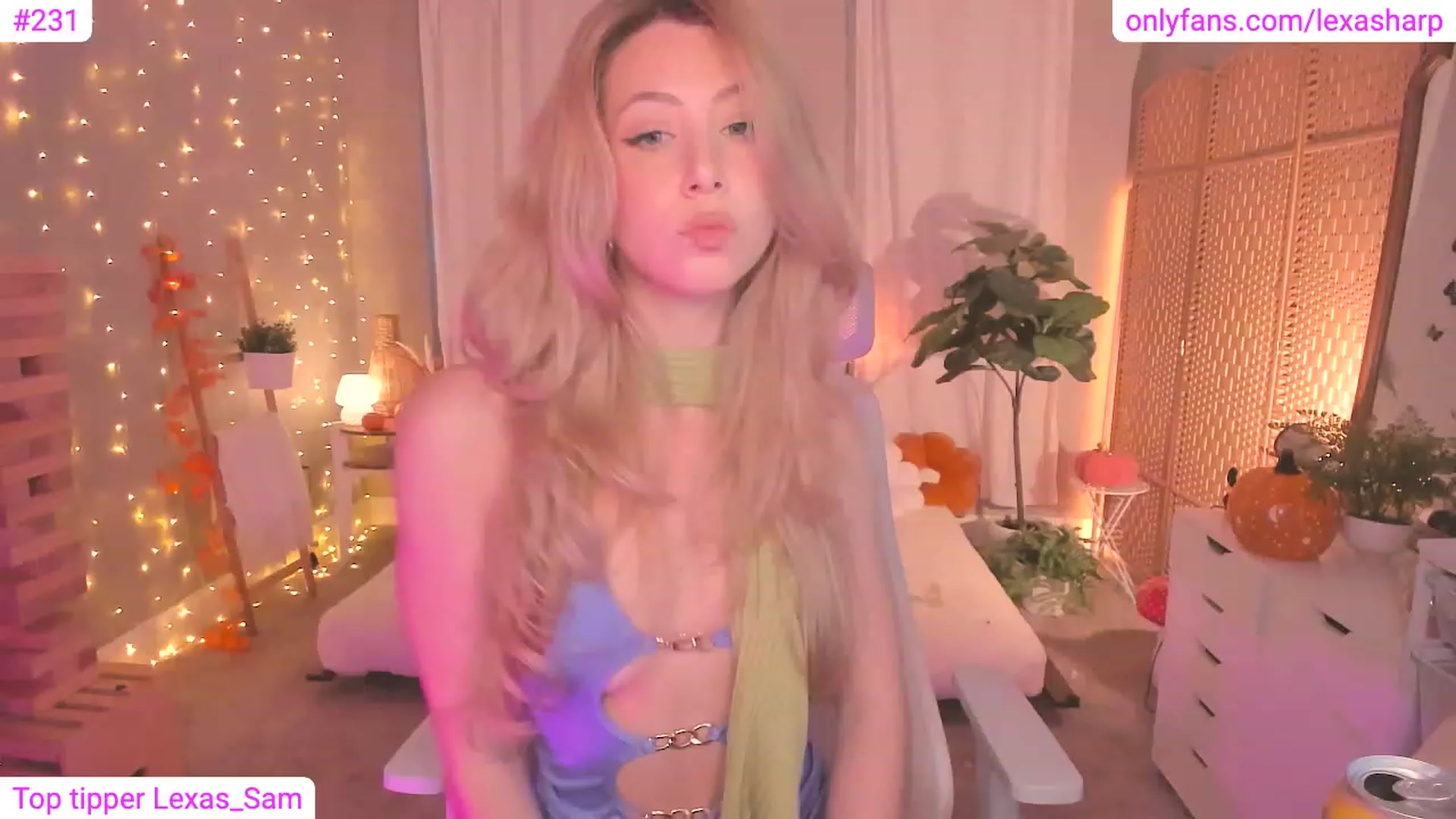 Gallery image thumbnail from alexasharp's myfreecams stream on, 10/05/2023, 23:25 image 12 of 20