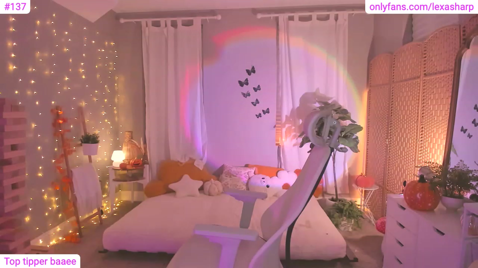 Gallery image thumbnail from alexasharp's myfreecams stream on, 10/07/2023, 24:45 image 9 of 20