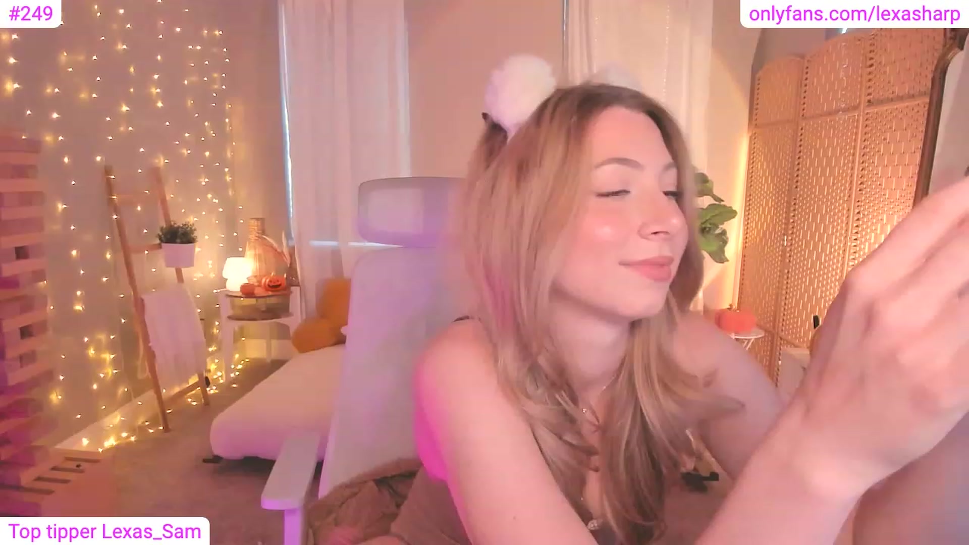 Gallery image thumbnail from alexasharp's myfreecams stream on, 10/09/2023, 22:27 image 20 of 20
