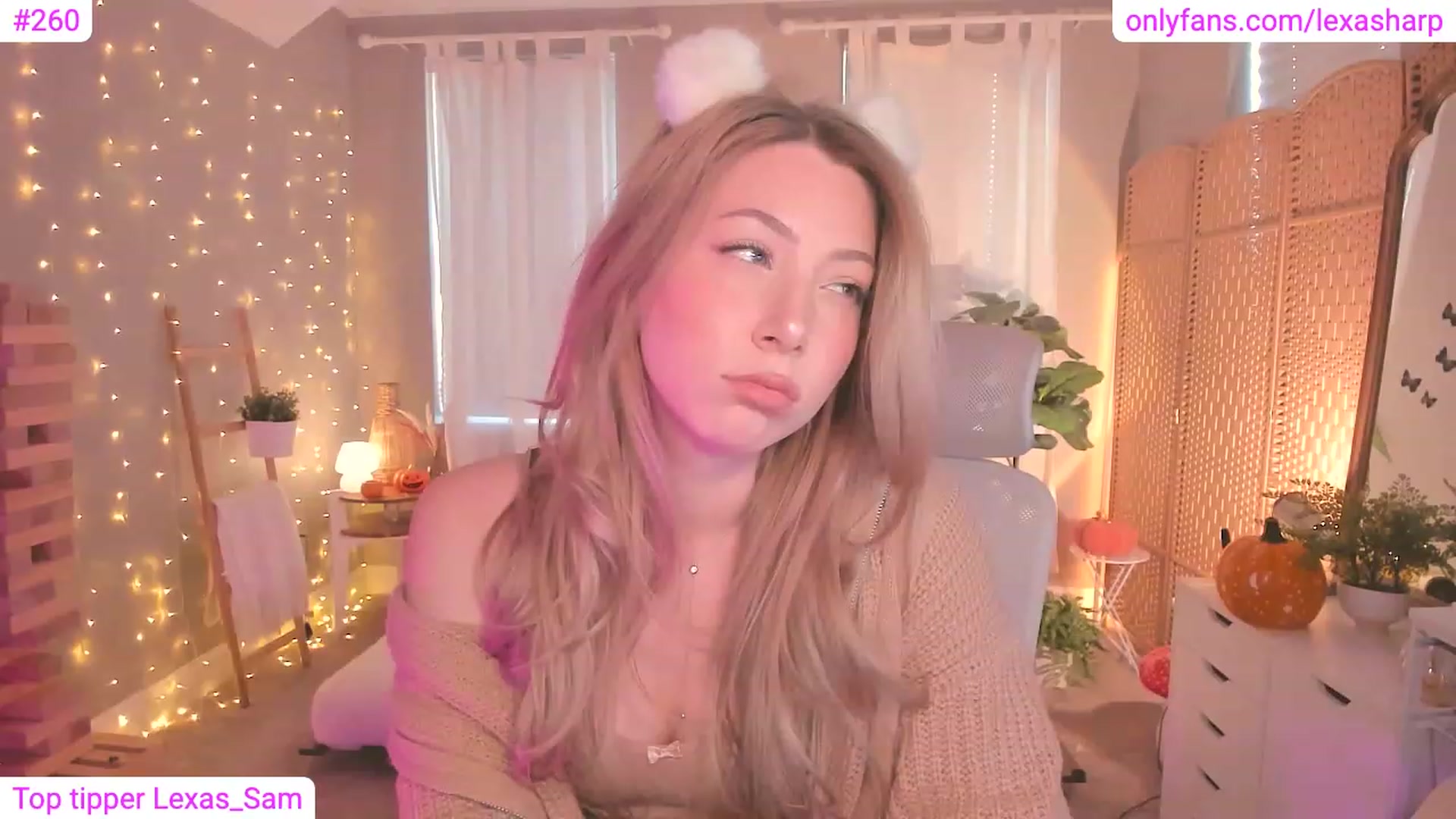 Gallery image thumbnail from alexasharp's myfreecams stream on, 10/09/2023, 22:27 image 5 of 20
