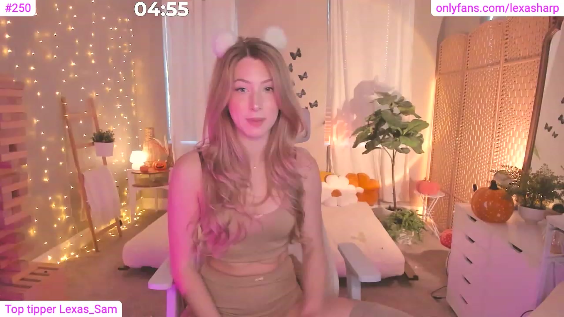 Gallery image thumbnail from alexasharp's myfreecams stream on, 10/09/2023, 22:27 image 18 of 20
