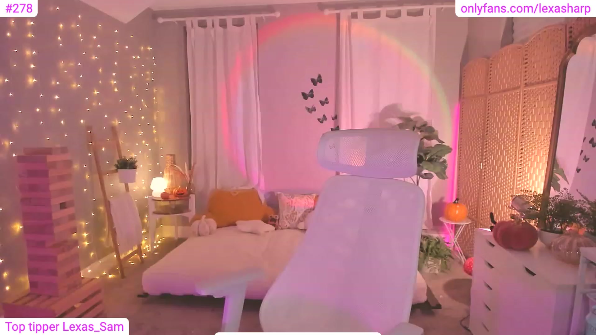 Gallery image thumbnail from alexasharp's myfreecams stream on, 10/14/2023, 03:51 image 12 of 20