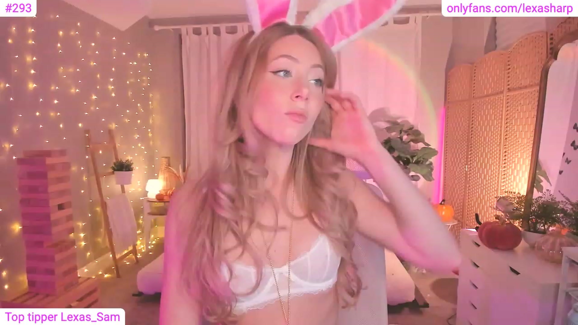 Gallery image thumbnail from alexasharp's myfreecams stream on, 10/14/2023, 03:51 image 8 of 20
