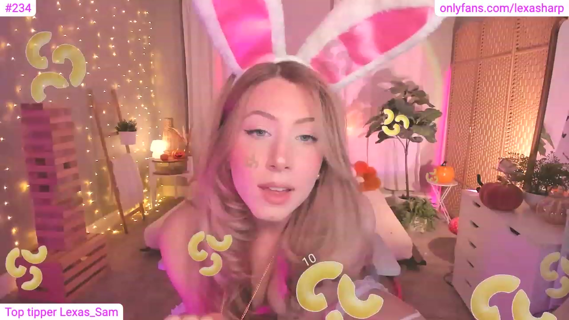 Gallery image thumbnail from alexasharp's myfreecams stream on, 10/14/2023, 05:06 image 5 of 20