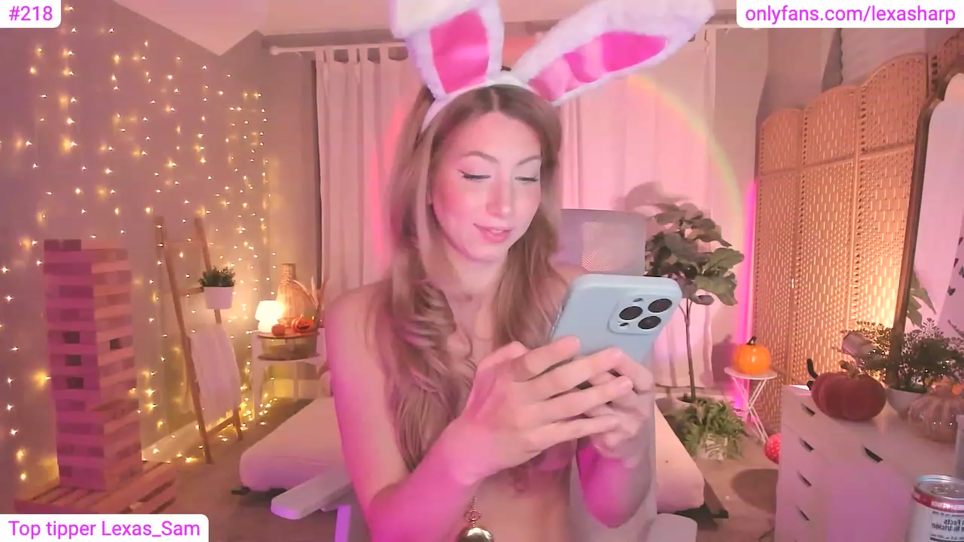 Gallery image thumbnail from alexasharp's myfreecams stream on, 10/14/2023, 05:06 image 12 of 20