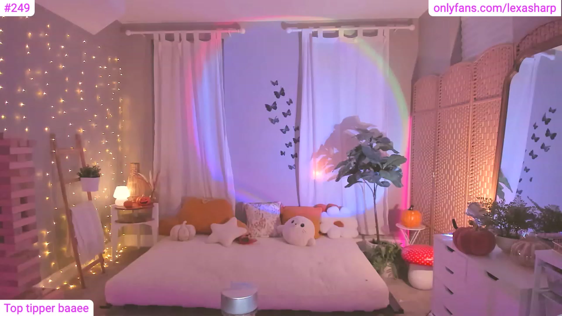 Gallery image thumbnail from alexasharp's myfreecams stream on, 10/20/2023, 01:11 image 3 of 20