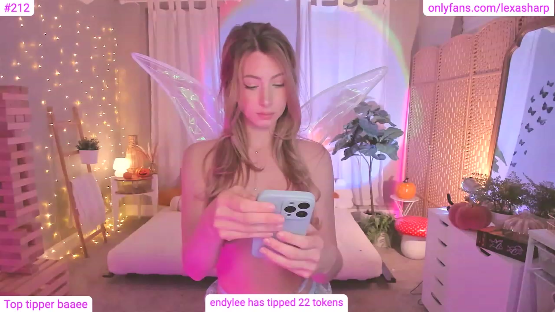 Gallery image thumbnail from alexasharp's myfreecams stream on, 10/20/2023, 02:27 image 7 of 20