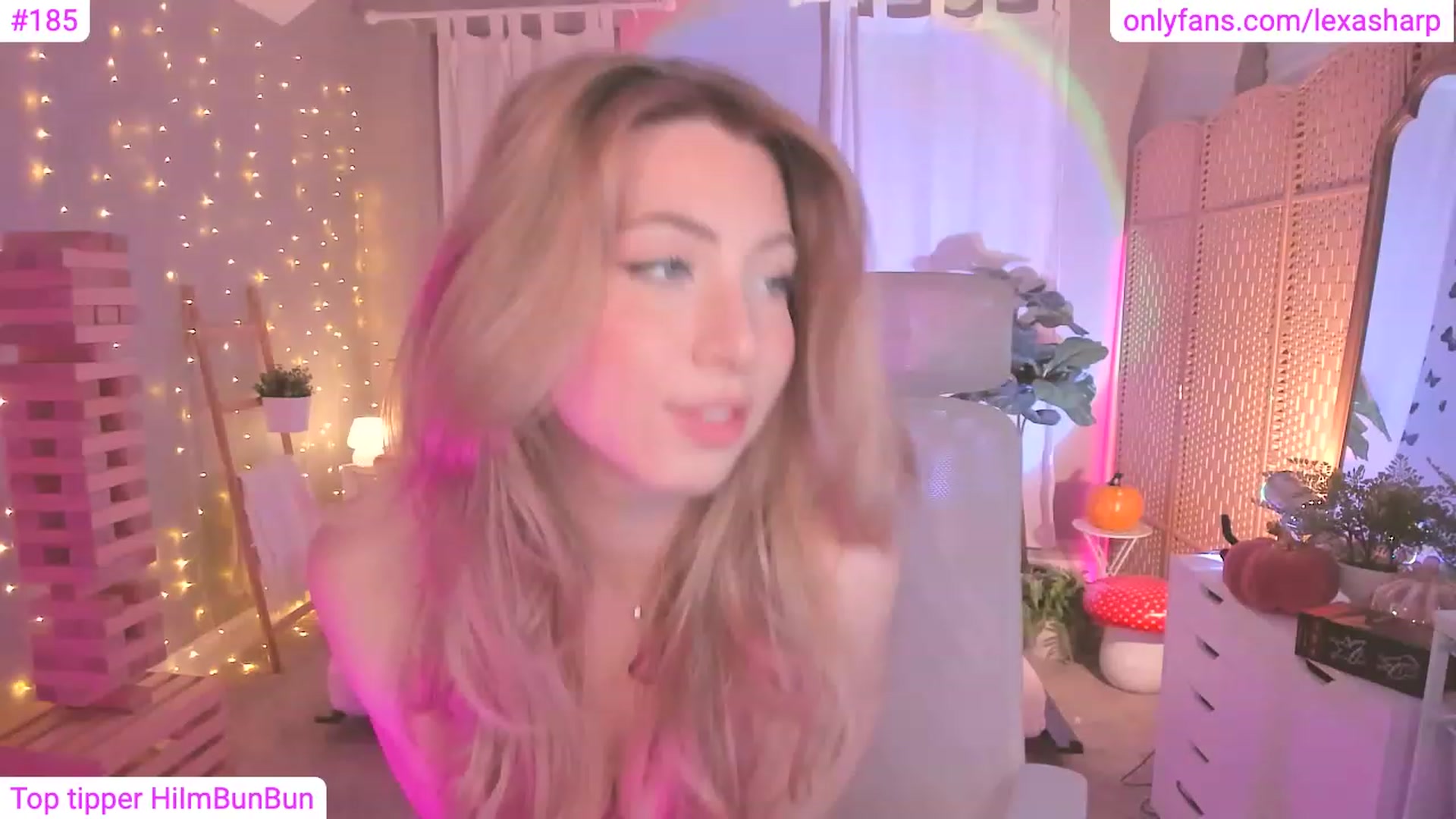 Gallery image thumbnail from alexasharp's myfreecams stream on, 10/20/2023, 02:27 image 20 of 20