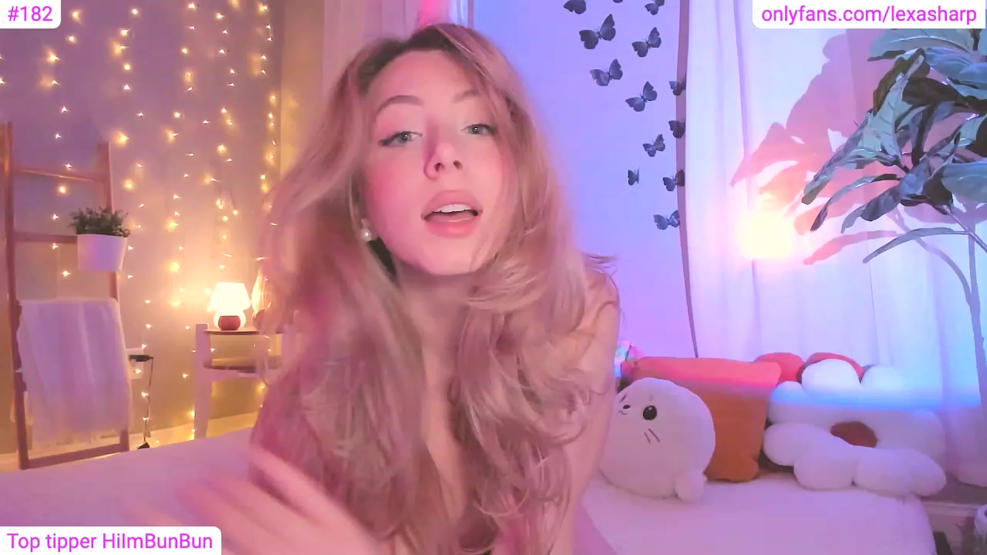 Gallery image thumbnail from alexasharp's myfreecams stream on, 10/20/2023, 03:00 image 20 of 20