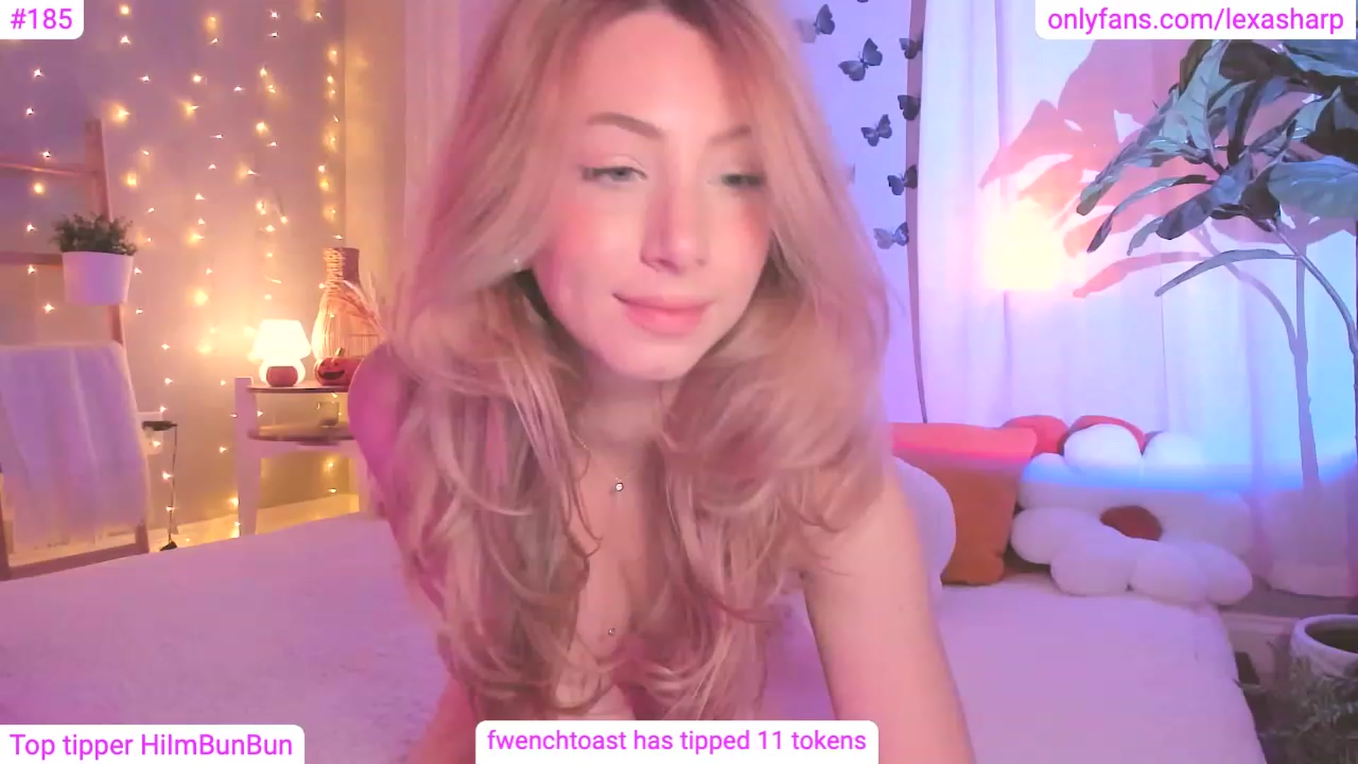 Gallery image thumbnail from alexasharp's myfreecams stream on, 10/20/2023, 03:00 image 3 of 20