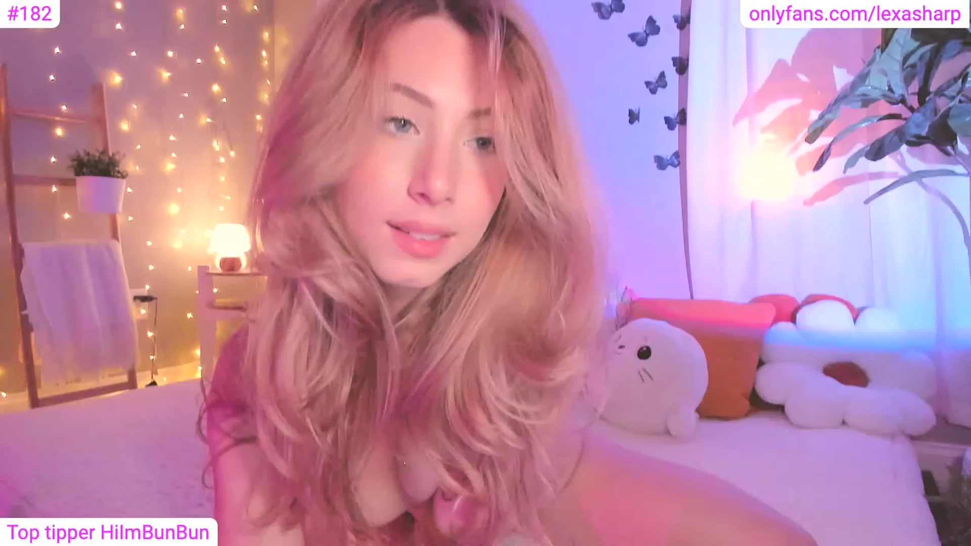 Gallery image thumbnail from alexasharp's myfreecams stream on, 10/20/2023, 03:00 image 19 of 20