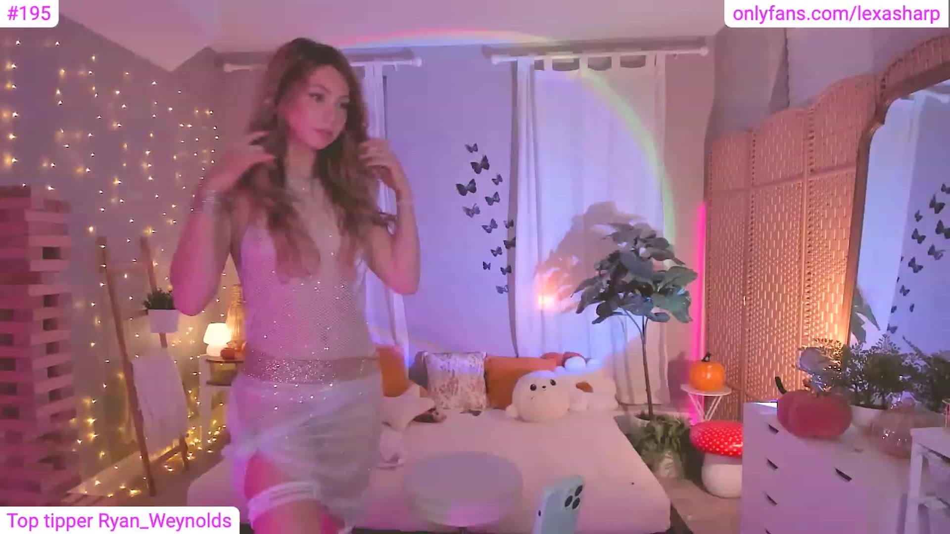 Gallery image thumbnail from alexasharp's myfreecams stream on, 10/21/2023, 05:04 image 1 of 20