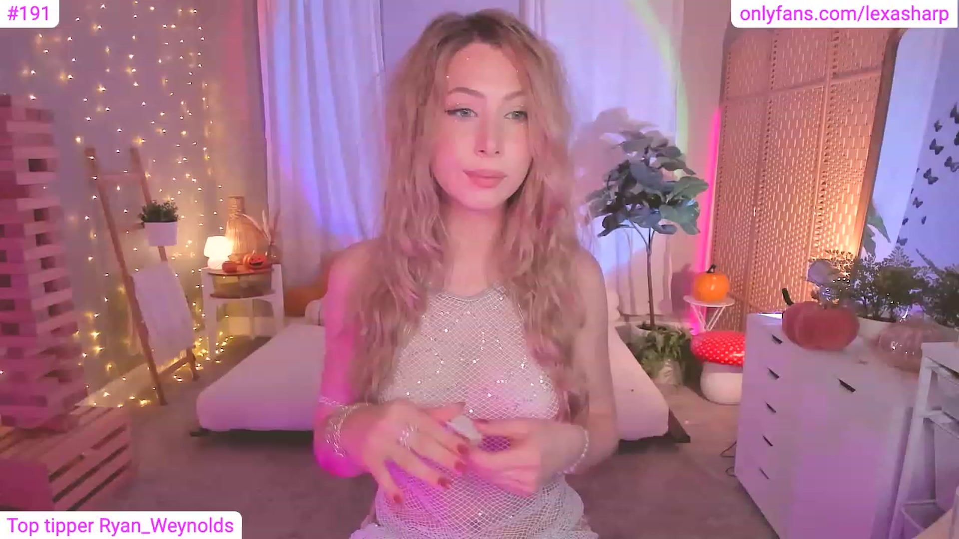 Gallery image thumbnail from alexasharp's myfreecams stream on, 10/21/2023, 05:04 image 2 of 20