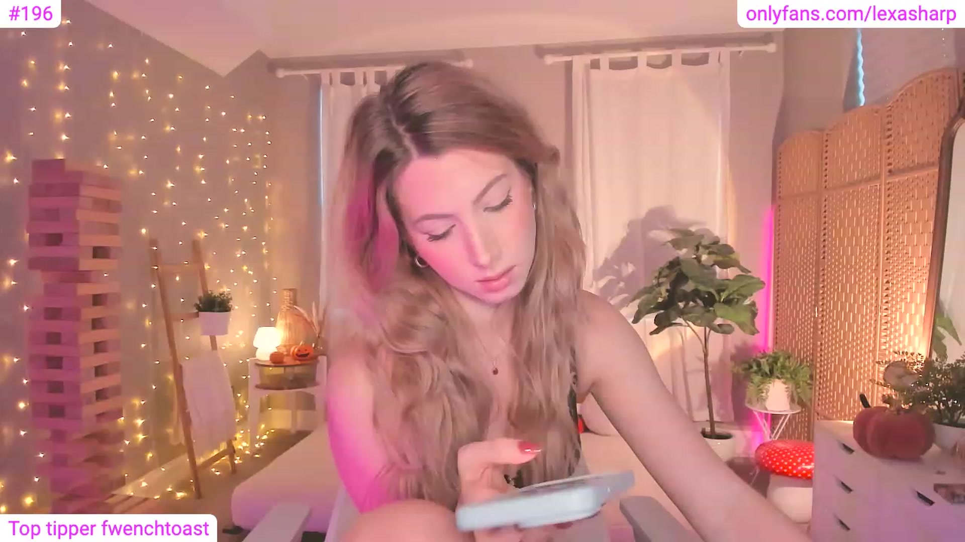 Gallery image thumbnail from alexasharp's myfreecams stream on, 10/23/2023, 22:30 image 19 of 20