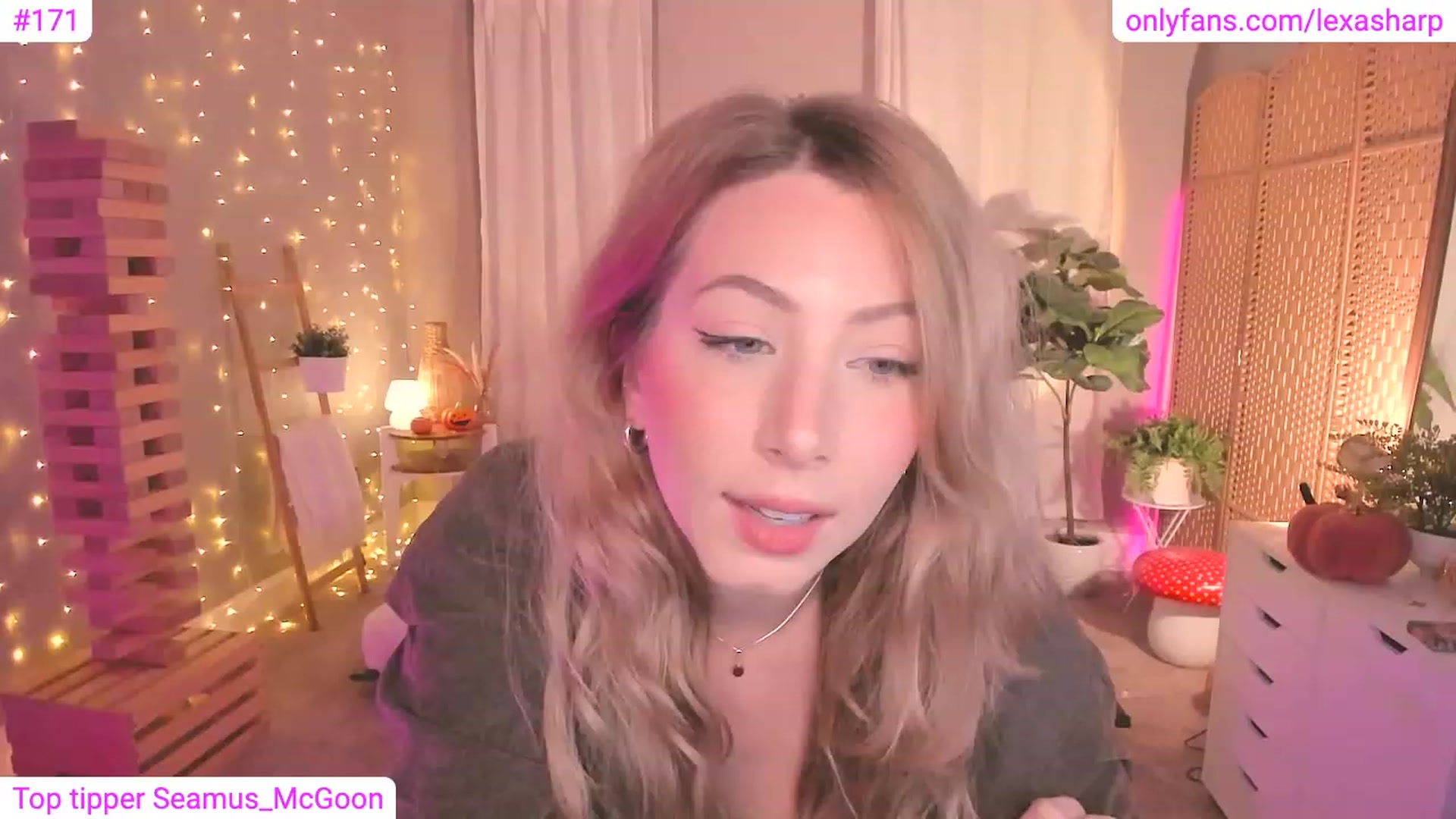 Gallery image thumbnail from alexasharp's myfreecams stream on, 10/23/2023, 23:20 image 5 of 20