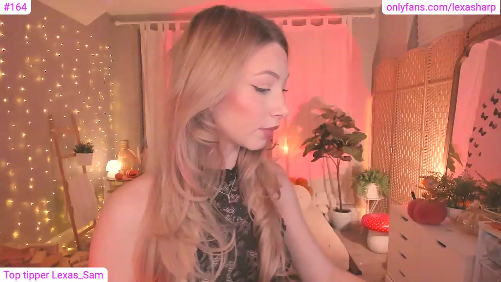 Gallery image thumbnail from alexasharp's myfreecams stream on, 10/27/2023, 02:37 image 1 of 20