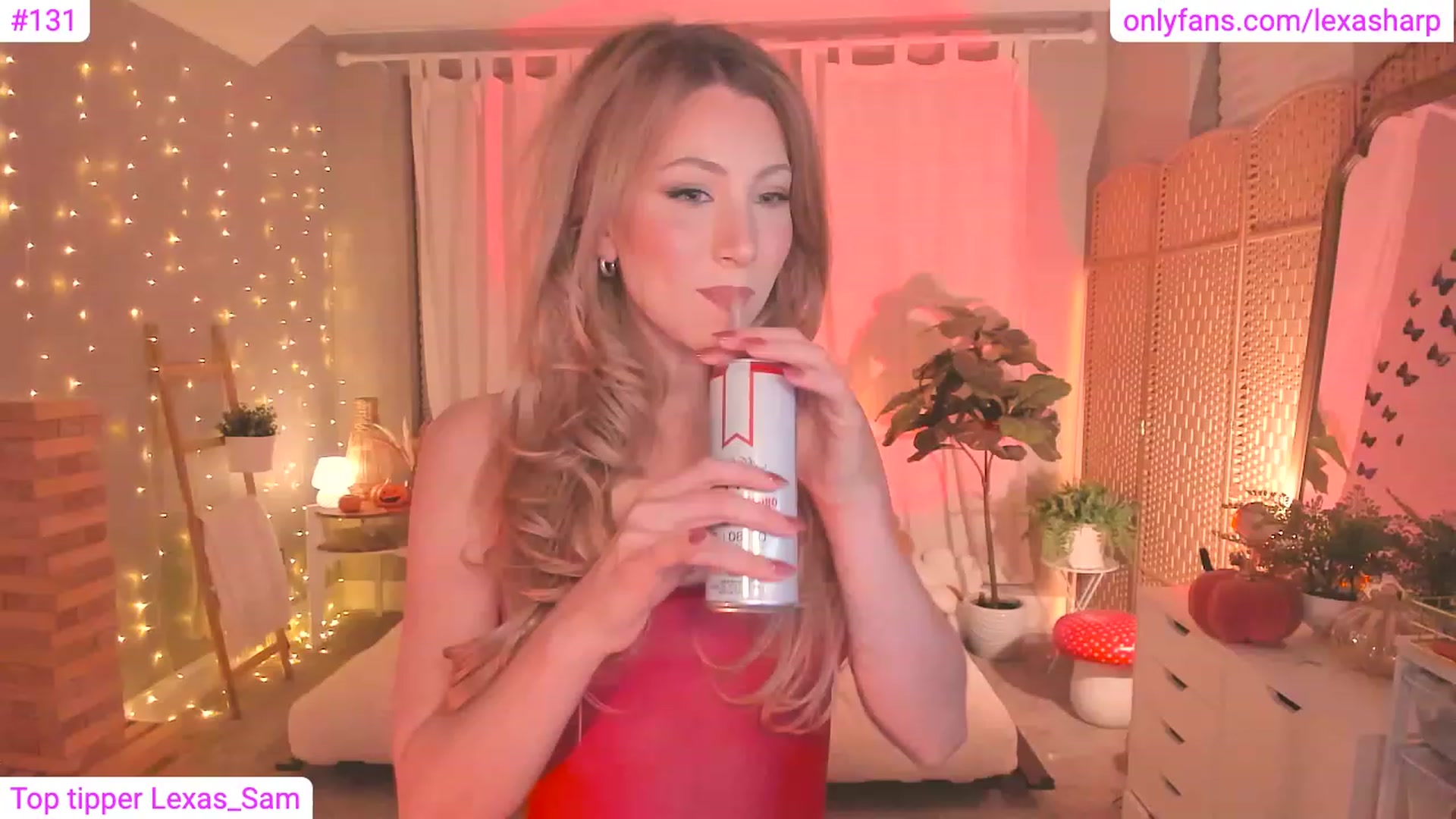 Gallery image thumbnail from alexasharp's myfreecams stream on, 10/28/2023, 01:08 image 12 of 20