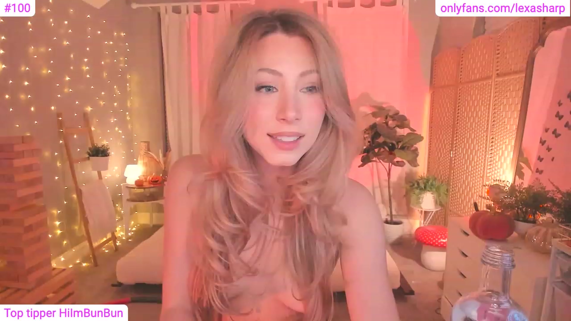 Gallery image thumbnail from alexasharp's myfreecams stream on, 10/28/2023, 03:49 image 6 of 20