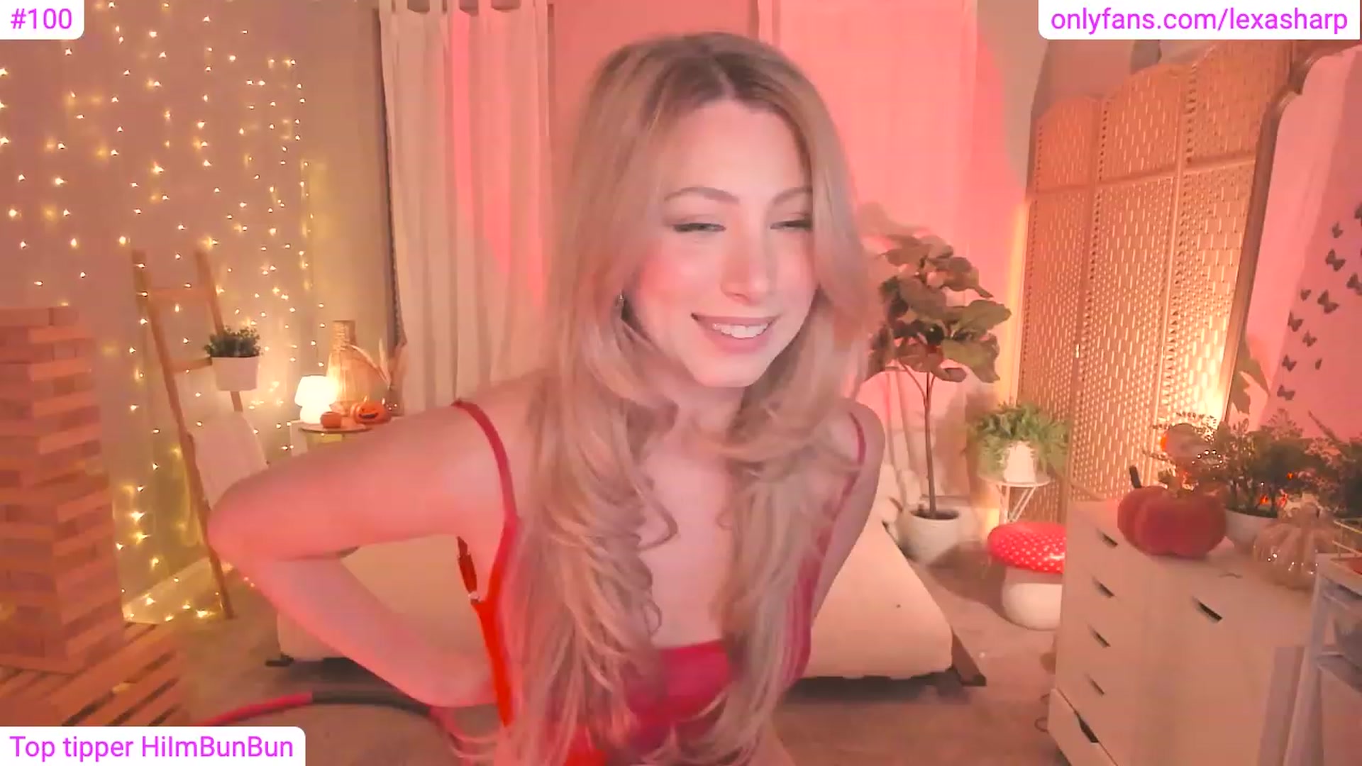Gallery image thumbnail from alexasharp's myfreecams stream on, 10/28/2023, 03:49 image 12 of 20