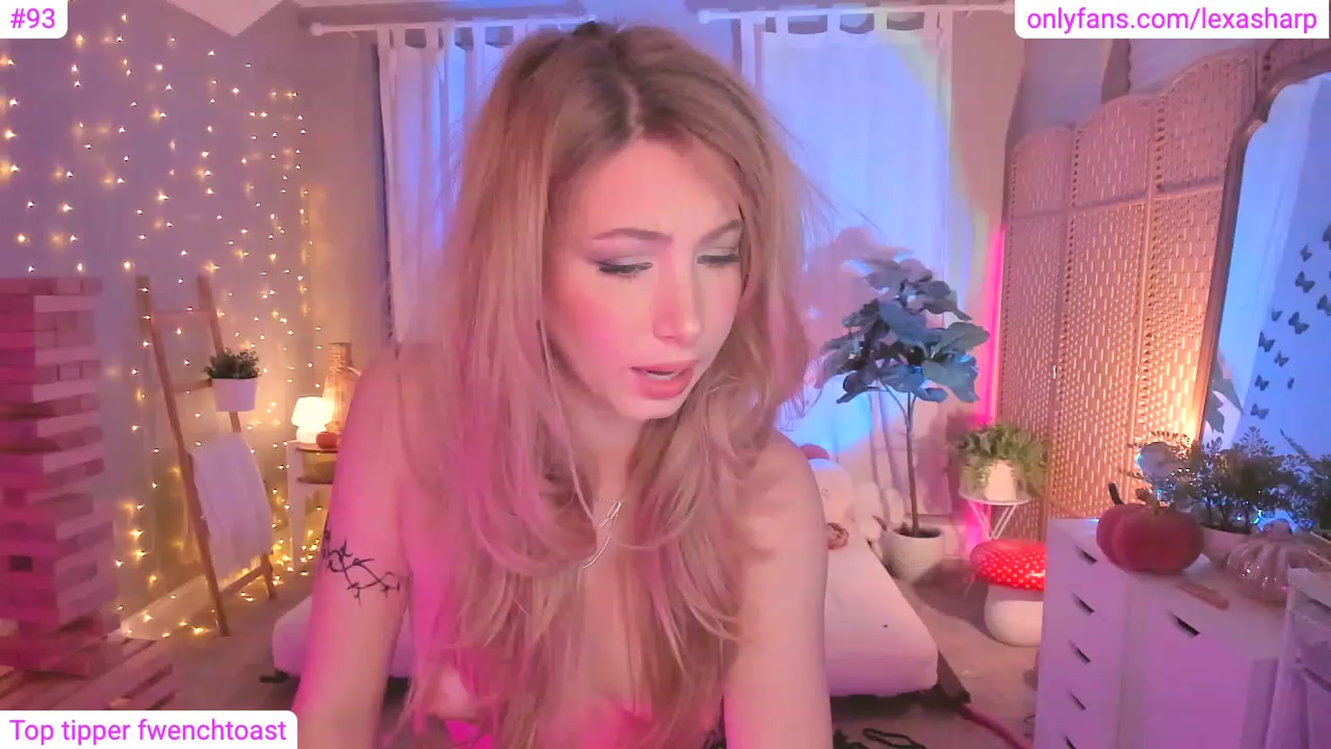 Gallery image thumbnail from alexasharp's myfreecams stream on, 11/01/2023, 04:48 image 11 of 20