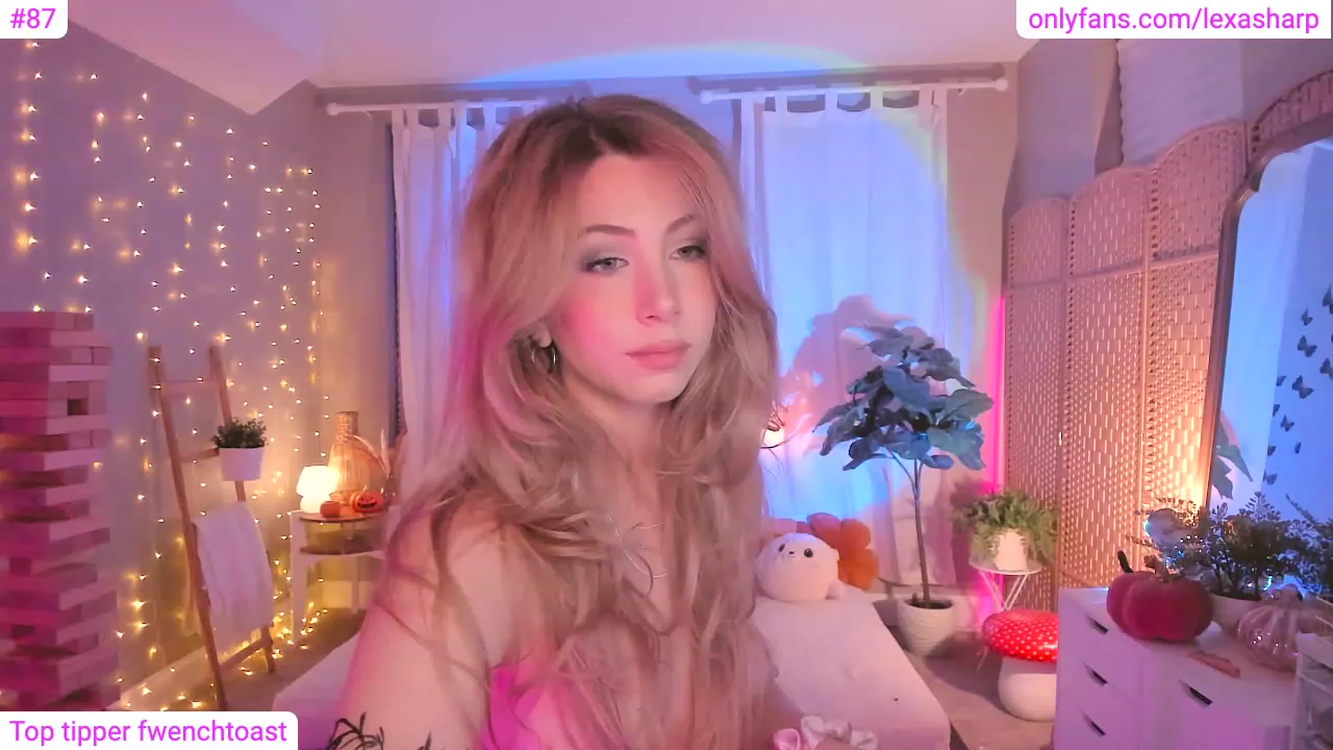 Gallery image thumbnail from alexasharp's myfreecams stream on, 11/01/2023, 05:34 image 11 of 20