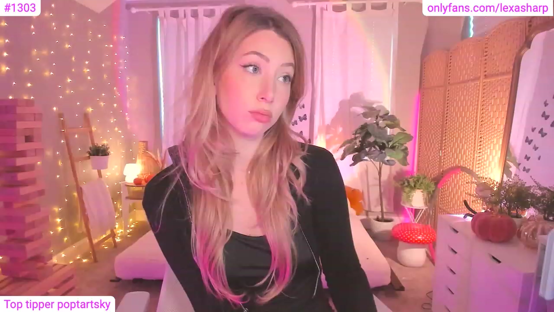 Gallery image thumbnail from alexasharp's myfreecams stream on, 11/07/2023, 22:27 image 4 of 20