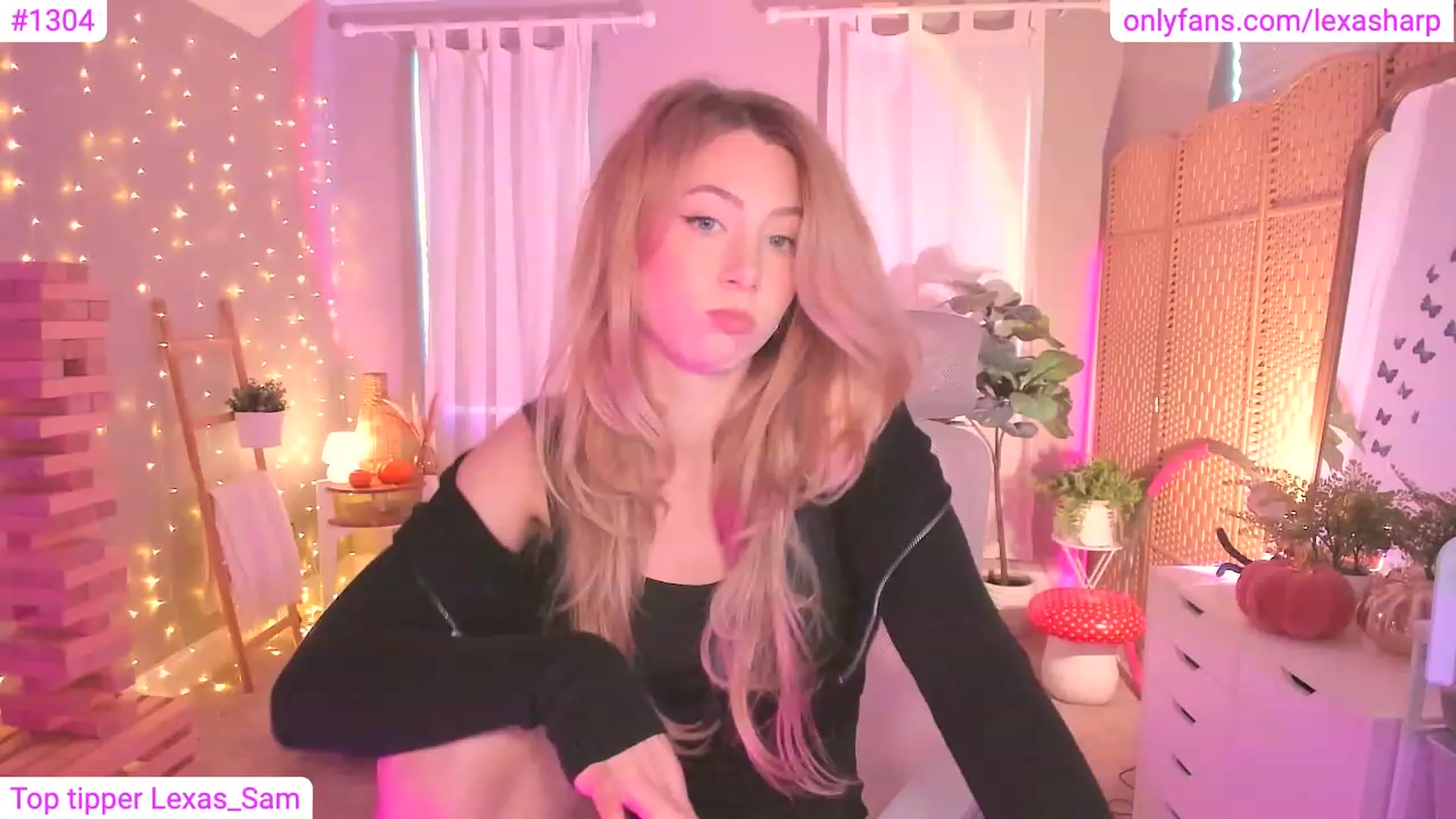 Gallery image thumbnail from alexasharp's myfreecams stream on, 11/07/2023, 22:27 image 7 of 20