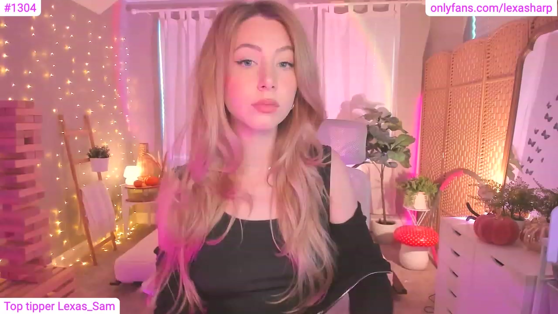 Gallery image thumbnail from alexasharp's myfreecams stream on, 11/07/2023, 22:27 image 8 of 20
